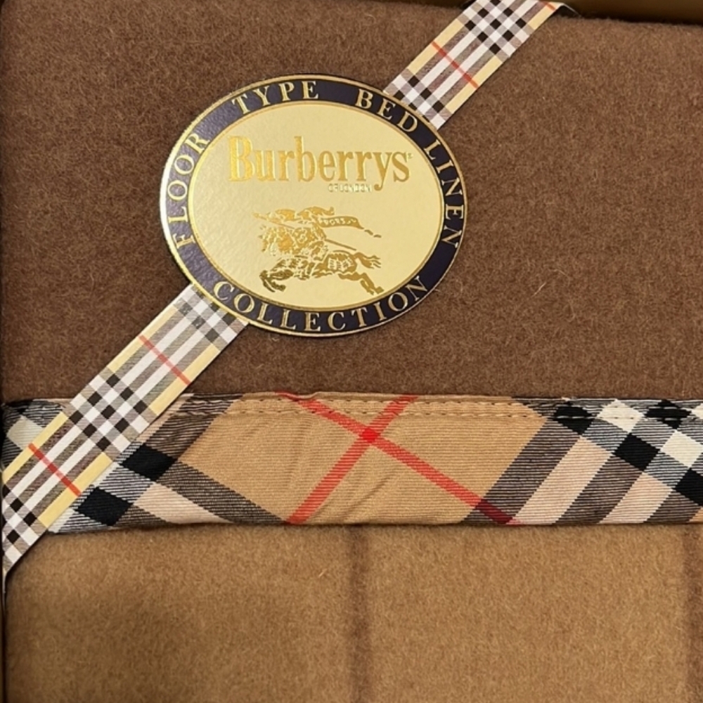 Burberrys Wool Blanket